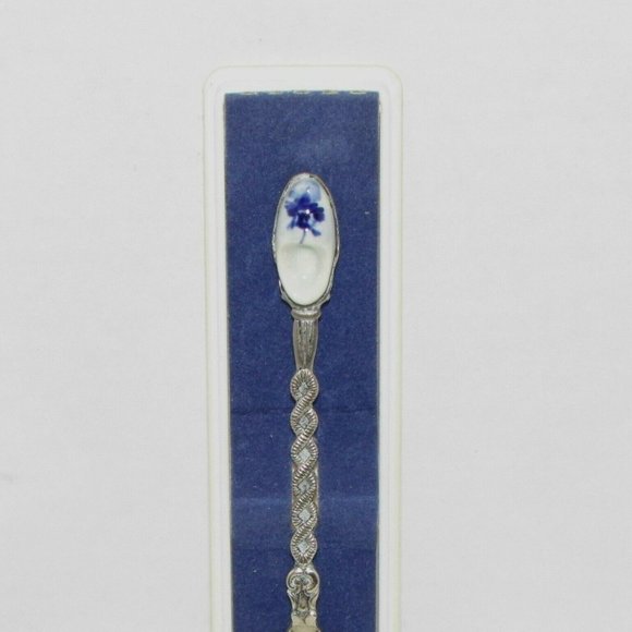 Vintage Collector Spoon Delft Blue & White Porcelain Dutch Shoe Souvenir - Picture 3 of 7